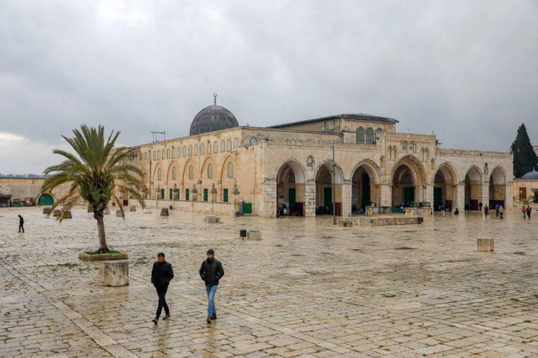 كنعان: جهود الملك تسفر عن استئناف ترميم المسجد الأقصى