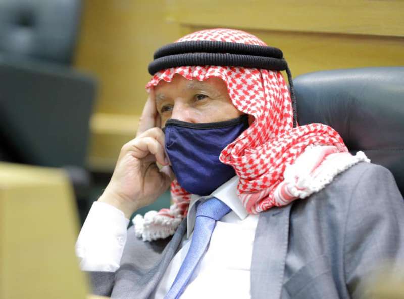 صالح العرموطي يطالب بالتحقيق مع الحكومة السابقة والحالية