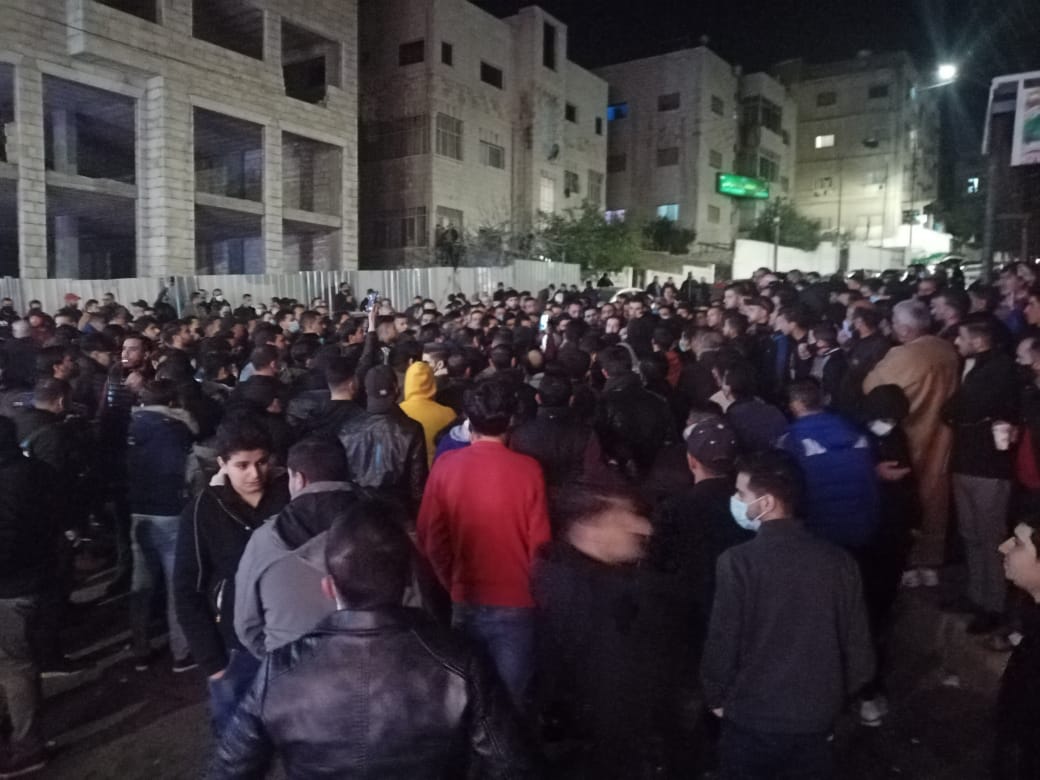 اعتصام حاشد لأبناء حي الطفايلة للمطالبة بالاصلاح والغاء قانون الدفاع - صور