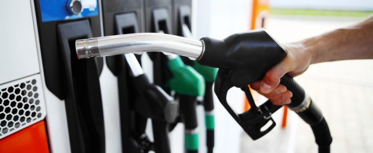 استقرار أسعار البنزين وانخفاض طفيف على بقية أسعار المشتقات النفطية عالميا