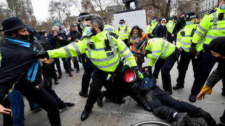 بريطانيا: توقيف أكثر من 100 ناشط خلال احتجاجات على توسيع صلاحيات الشرطة