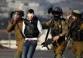الاحتلال يعتقل 12 فلسطينيا بالضفة والقدس