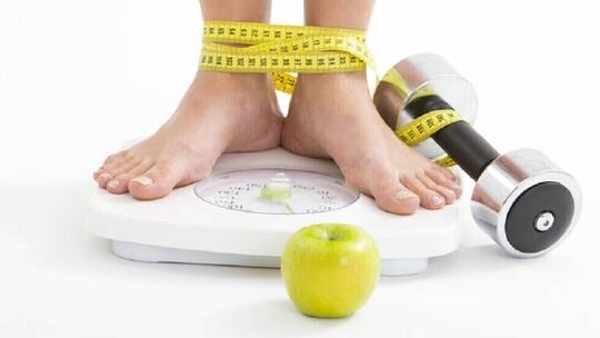خبراء يؤكدون فوائد تمرين بسيط في إنقاص الوزن