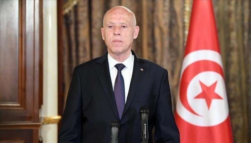 الرئيس التونسي يعلن أن الجيش سيتولى إدارة أزمة كوفيد 19