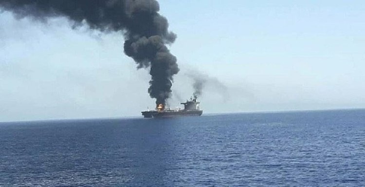 إيران تتبنى الهجوم على السفينة الإسرائيلية ببحر عُمان