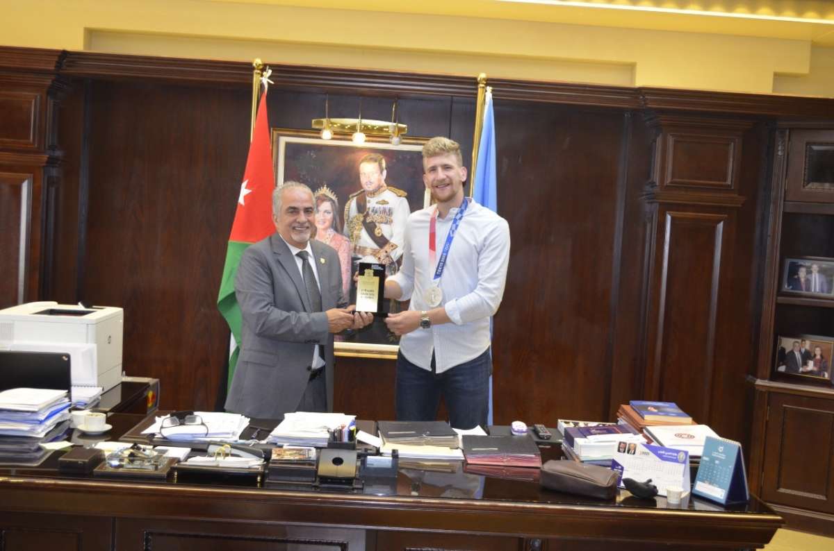 الشرباتي يشكر جامعة عمان الأهلية على الدعم المتواصل الذي تقدمه للرياضة الأردنية