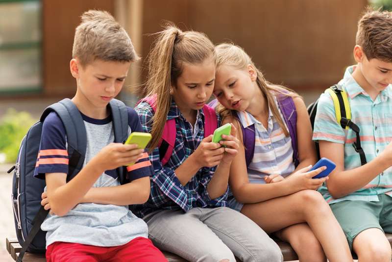 هذا التطبيق يضمن أن يعرف الاهالي ما يحدث على هواتف أطفالهم