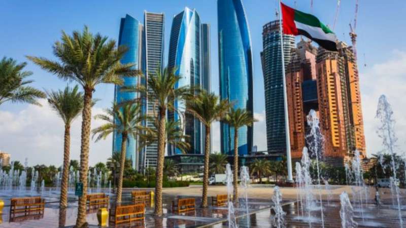 الإمارات تسمح بعودة أصحاب الإقامات السارية من عدة دول  اسماء