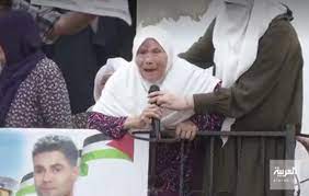 والدة الأسير محمود العارضة تعلق على اعتقال نجلها (شاهد)