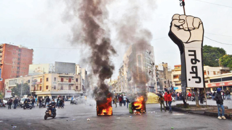 الشارع اللبناني مُحبط من الأزمات والمعارضة تستعد لمنازلة الانتخابات