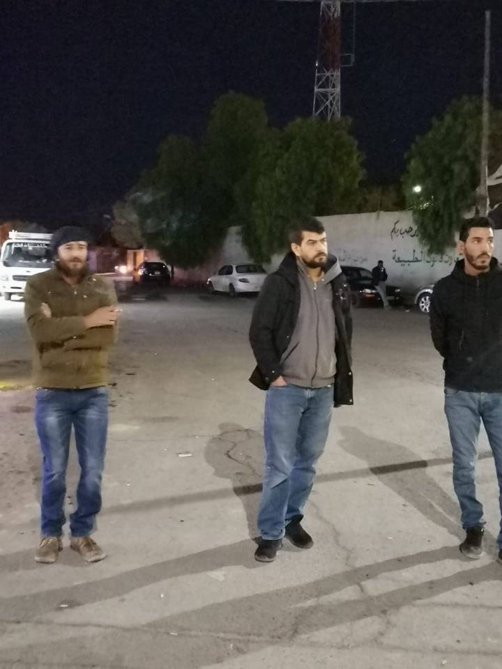  حراك  ذيبان  يعتصمون رفضا لاتفاقية الماء مقابل الكهرباء