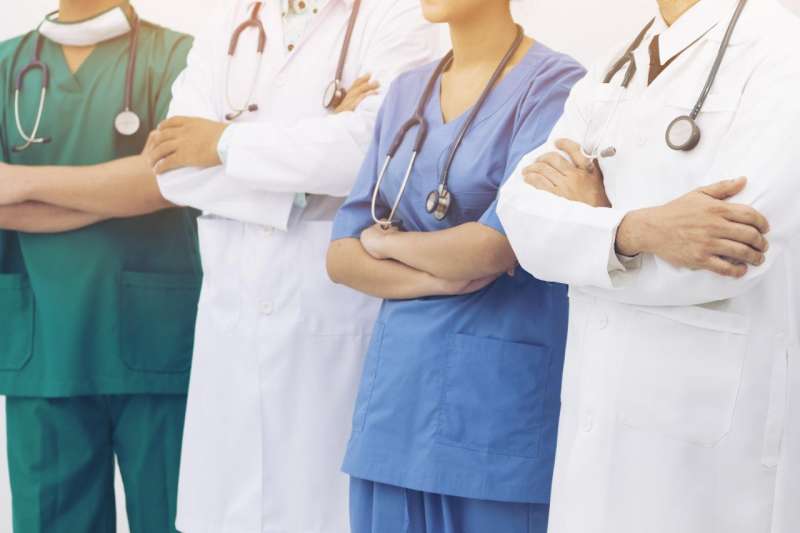 دراسة تكشف مستوى انخراط الموظفين بالعمل في المنظمات الصحية