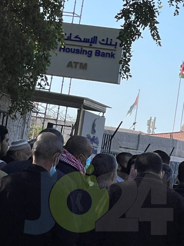 العقبة : اعتصام  احتجاجي على ارتفاع قيمة فواتير المياه ومطالبات بازالة العدادات الالكترونية - صور 