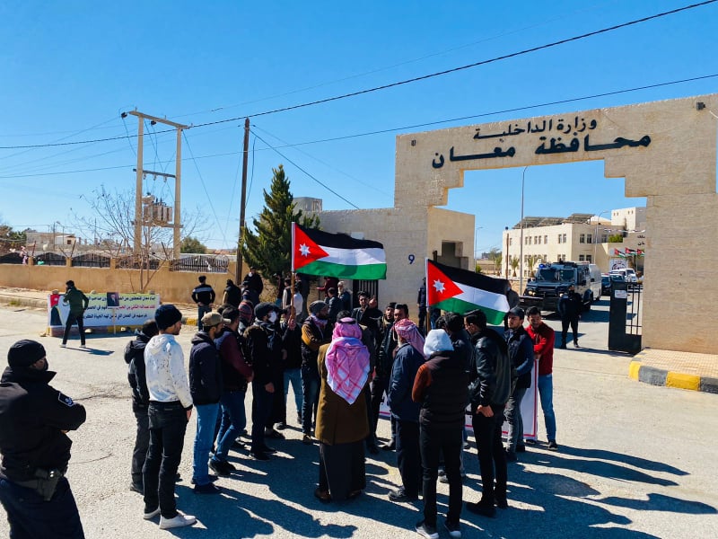 متعطلو معان: الاجهزة الامنية تهددنا بفض الاعتصام- صور