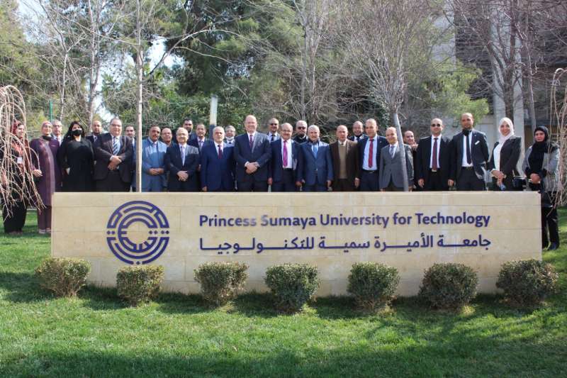 لقاء تقييمي لرؤساء الجامعات الأعضاء بمركز التّميز في الخدمات المكتبية للجامعات الأردنية الخاصة في جامعة الأميرة سمية للتكنولوجيا