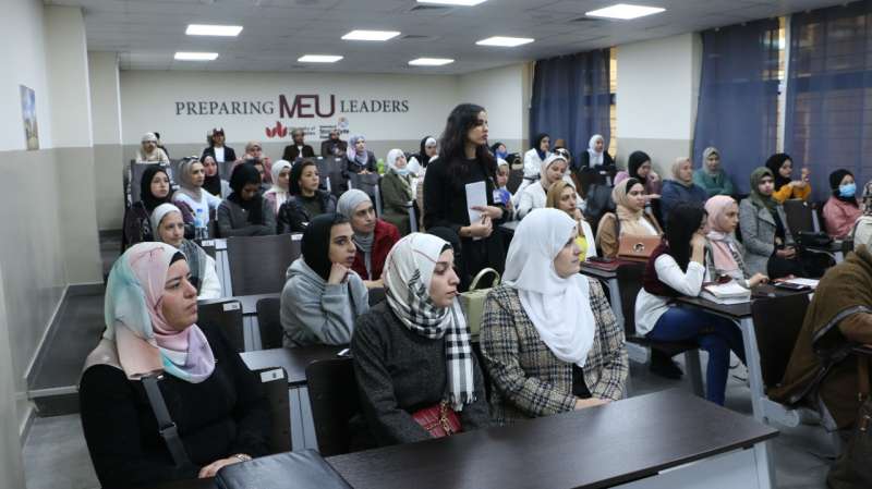 جامعة الشرق الأوسط تنظم ملتقى تمكين المرأة الاقتصادي
