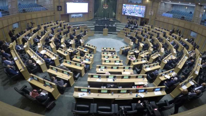 مجلس النواب يناقش اليوم مشاريع قوانين معدلة محالة من الحكومة