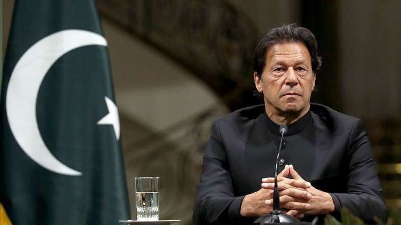 لماذا حجب البرلمان الباكستاني الثقة عن رئيس الوزراء عمران خان؟