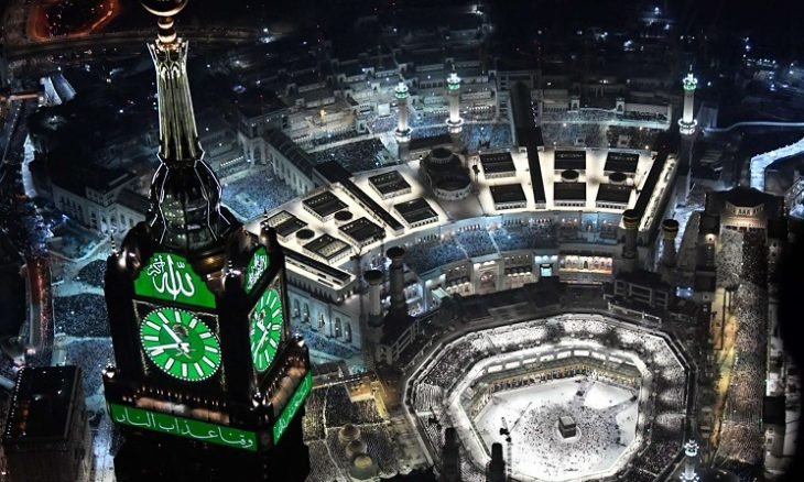 16 دولة عربية تعلن عيد الفطر غدا