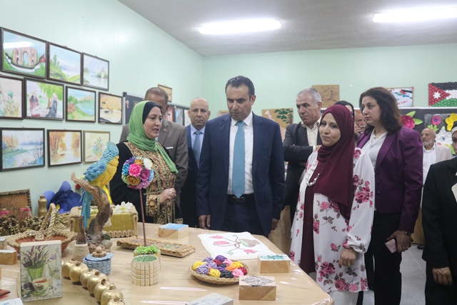 عجلون :العجارمــة يرعى احتفال مدرسة حطين الاساسية المختلطة بمناسبة الاستقلال (مصور)