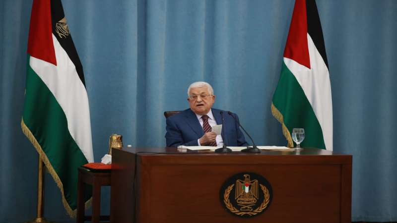 عباس يؤكد خلال لقائه غانتس أهمية خلق أفق سياسي