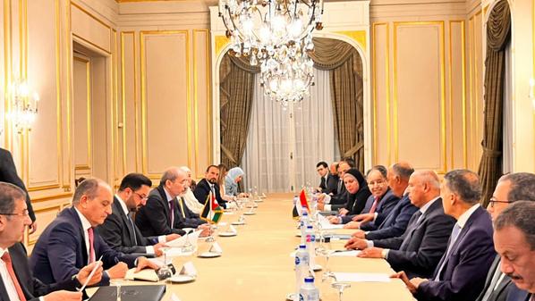 اتفاق على ازالة القيود وضمان انسياب حركة التجارة بين الأردن ومصر