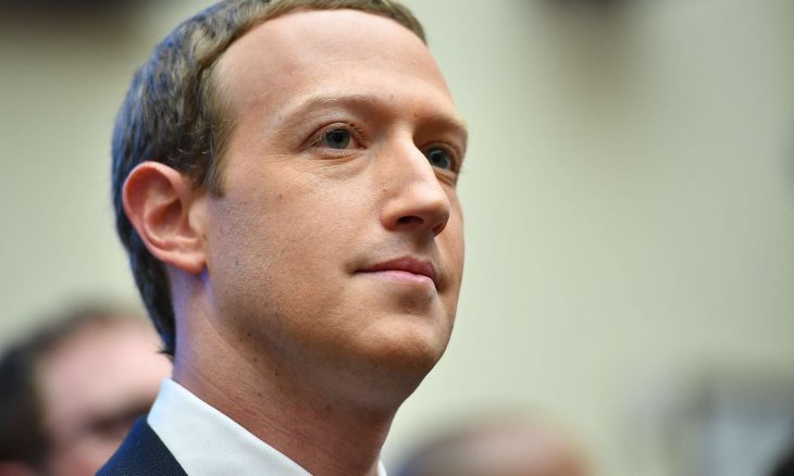 زوكربيرغ خسر 119 مليونا.. جدل واسع بسبب فقدان ملايين الحسابات على فيسبوك
