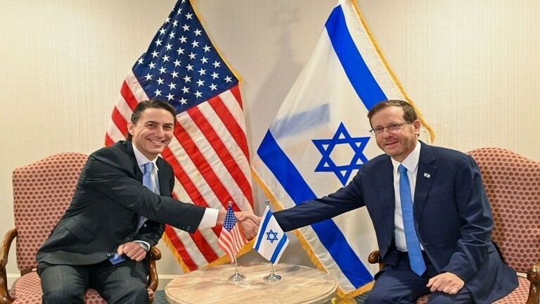 رئيس الكيان الصهيوني والوسيط الأمريكي يبحثان اتفاق ترسيم الحدود البحرية مع لبنان