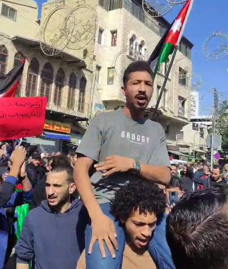 اعتصام في وسط البلد: شعب الاردن يا جبّار.. لا مطبّع ولا سمسار 