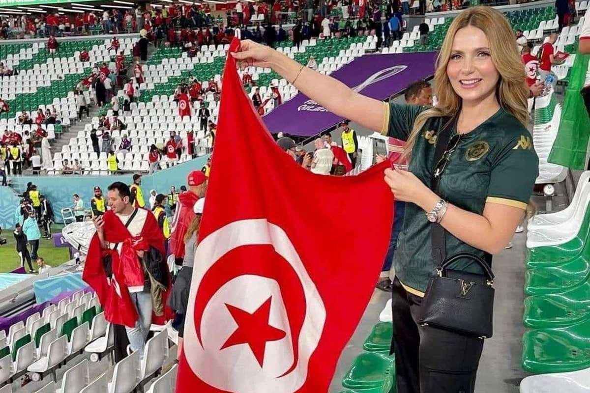 زوجة لاعب شهير.. سر تونسية خطفت الأضواء كأميرات ديزني