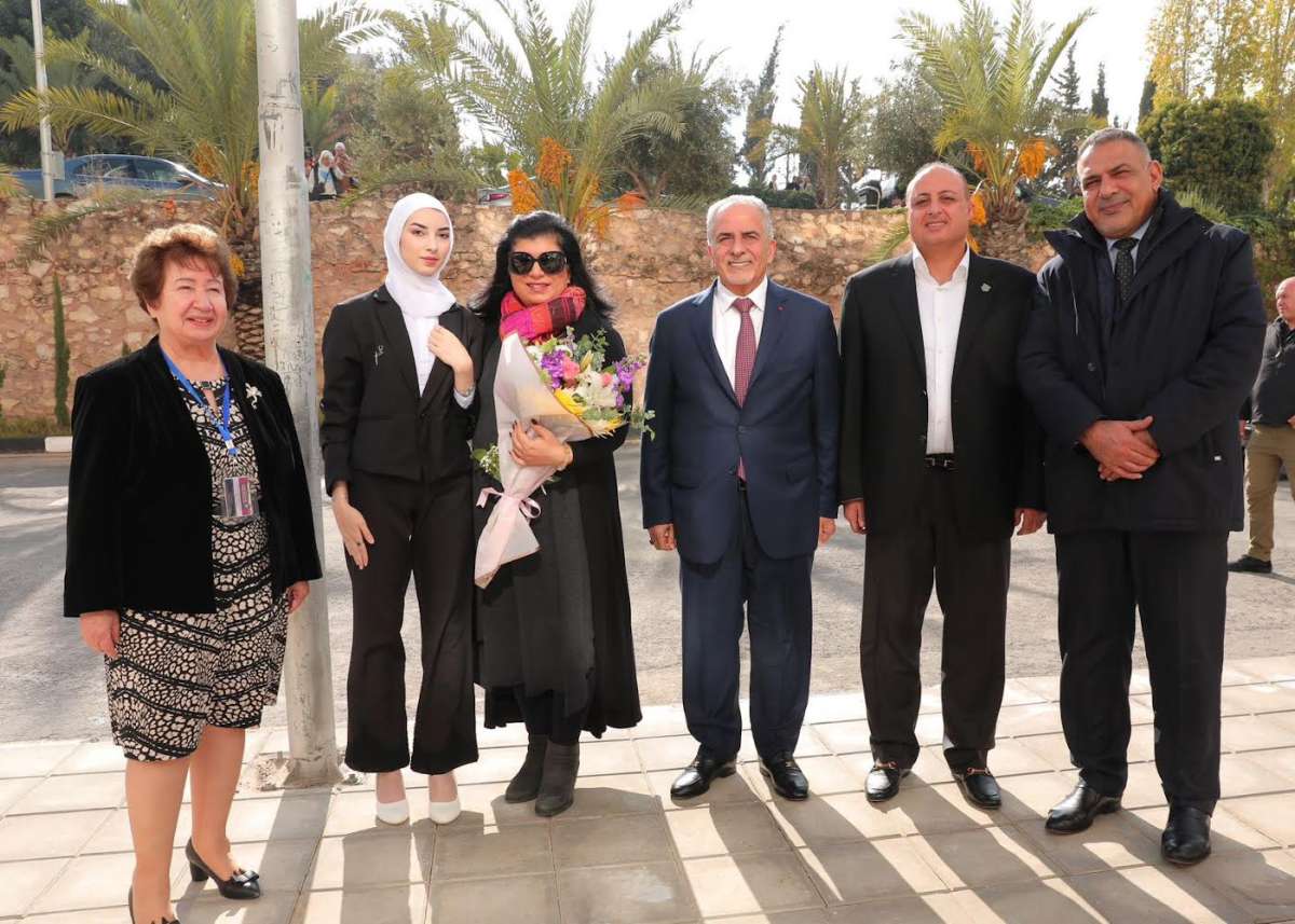 الأميرة سمية تفتتح المبنى الجديد لكلية التمريض في عمان الأهلية