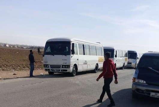 استمرار اضراب حافلات وتكاسي بمحافظة مادبا.. وشلل شبه تام لحركة النقل  صور