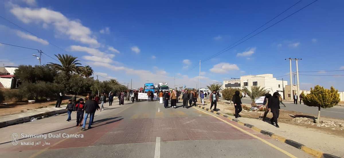 المئات في معان يطالبون باسقاط حكومة الخصاونة وحل مجلس النواب - فيديو وصور