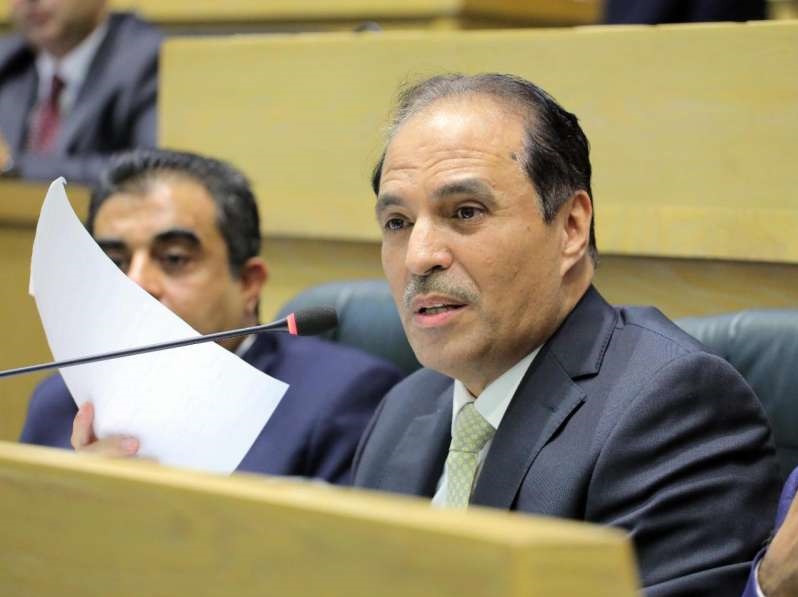 نواب لم يصوتوا على قرار فصل محمد عناد الفايز  اسماء