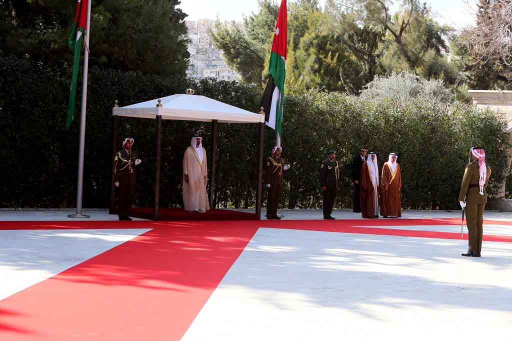 الملك يتسلم أوراق اعتماد  الشيخ خليفة بن محمد بن خالد آل نهيان، سفير دولة الإمارات لدى الأردن 