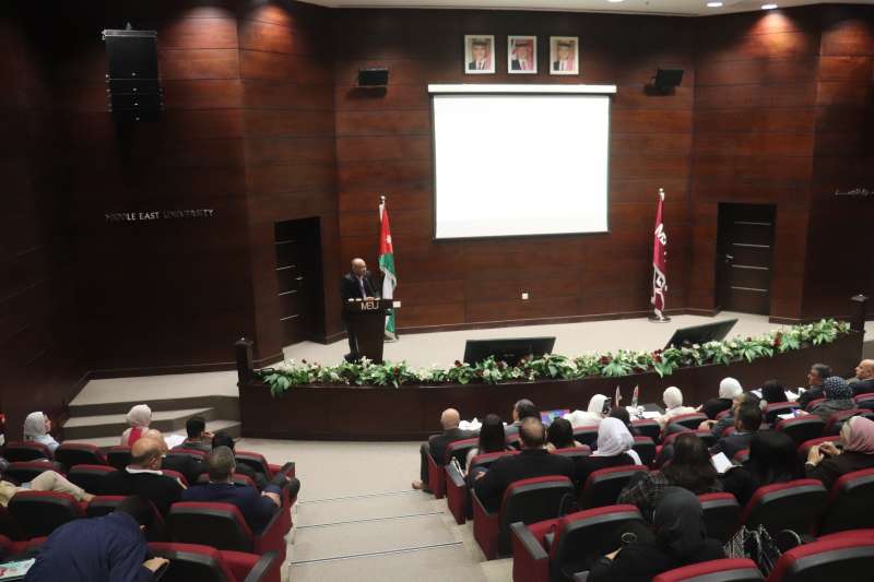 جامعة الشرق الأوسط تستعد مع اليونسكو لمؤتمر الدراية الإعلامية