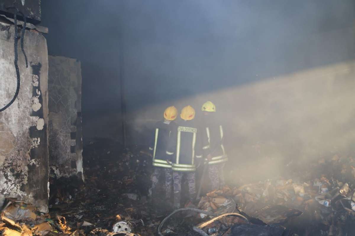  وفاتان و5 إصابات بحريق مخازن “بوليسترين” في عمان