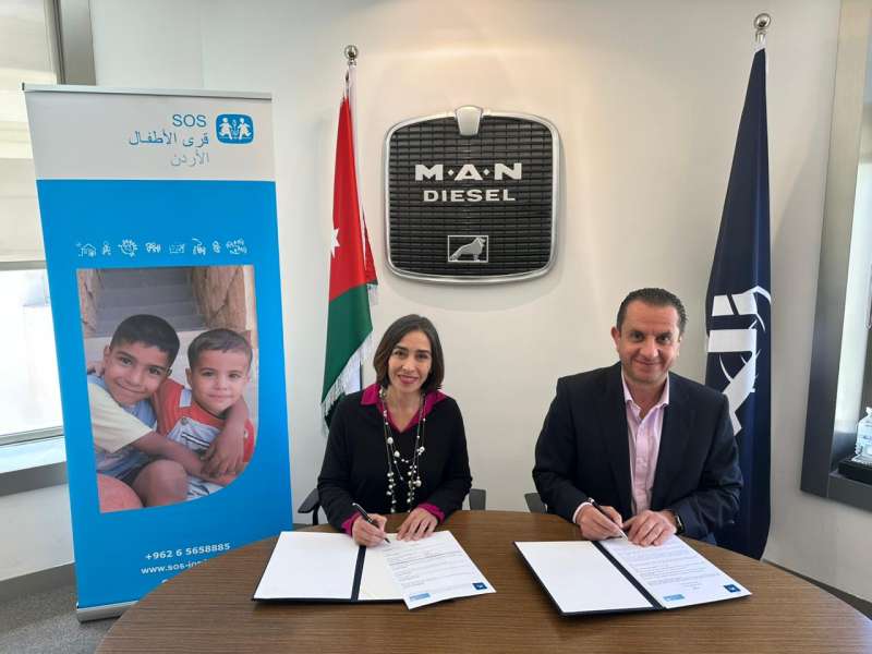 اتفاقية شراكة بين قرى الأطفال والشركة المتكاملة لتجارة السيارات لدعم الشباب