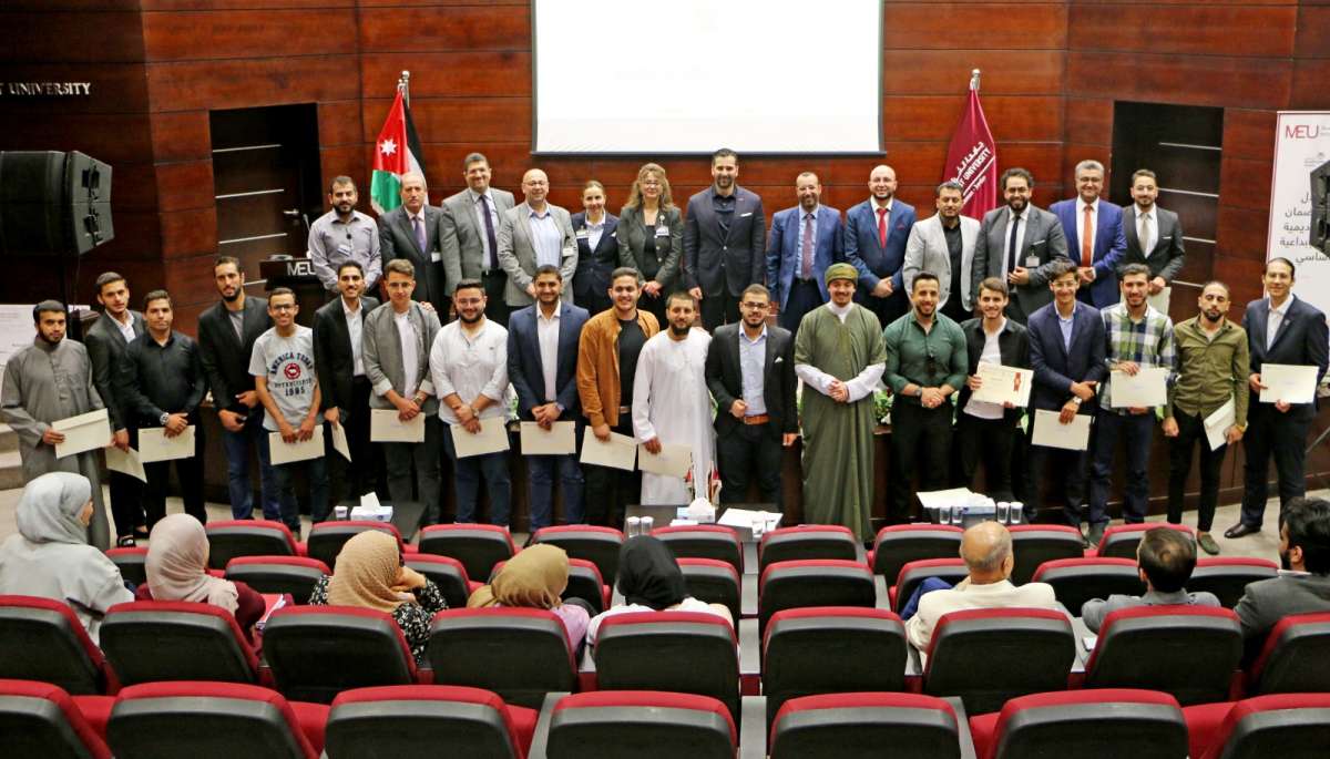 أجمل أصوات تصدح في مسابقة منشد الجامعات بجامعة الشرق الأوسط