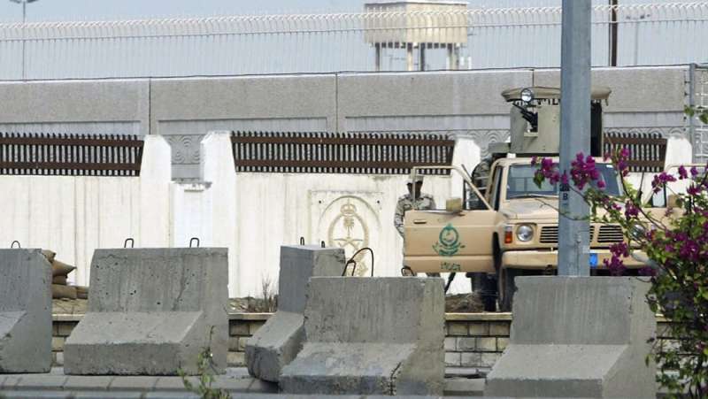 السعودية تعلن مقتل مسلح وحارس امن بهجوم على القنصلية الأمريكية في جدة