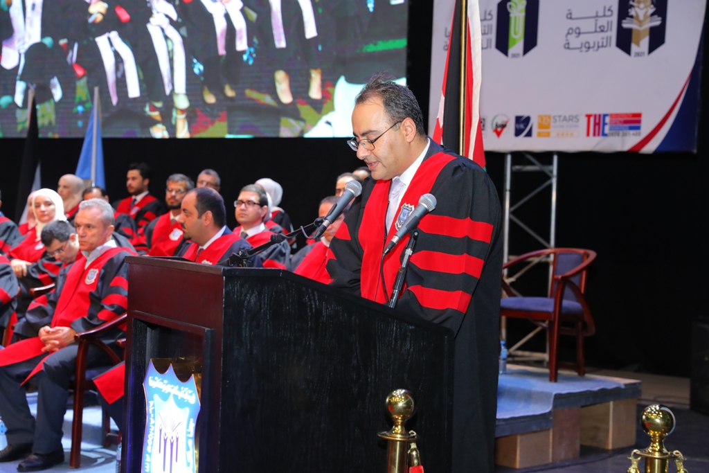أ.د.حمدان يرعى احتفال اليوم الاول لجامعة عمان الاهلية بتخريج طلبتها من الفوج 30