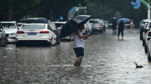 أكثر من 11 قتيلا و27 مفقودا إثر فيضانات بكين