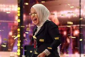 إندونيسية مسلمة كفيفة تذهل جمهور Americas Got Talent والحكام (شاهد)