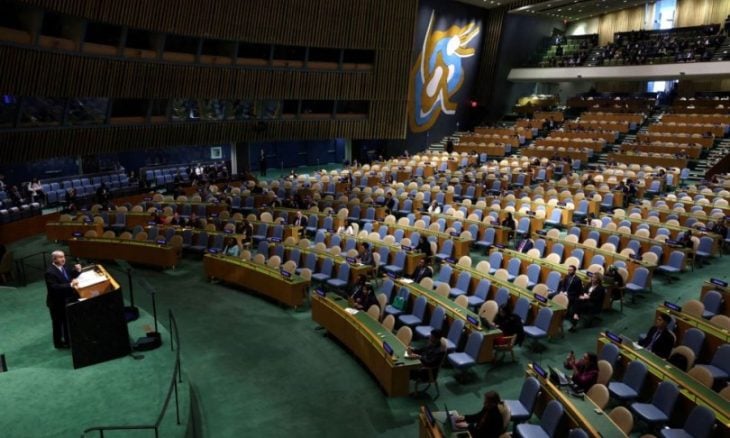 مقاعد فارغة وخريطة تمحو فلسطين.. “الخطاب الأجوف” لنتنياهو في الأمم المتحدة