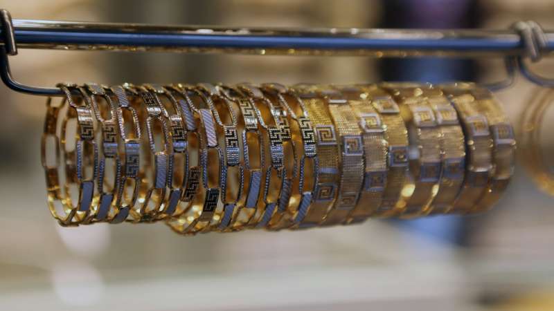 تراجع سعر الذهب عيار 21 محليا 30 قرشا للغرام بالتسعيرة المسائية
