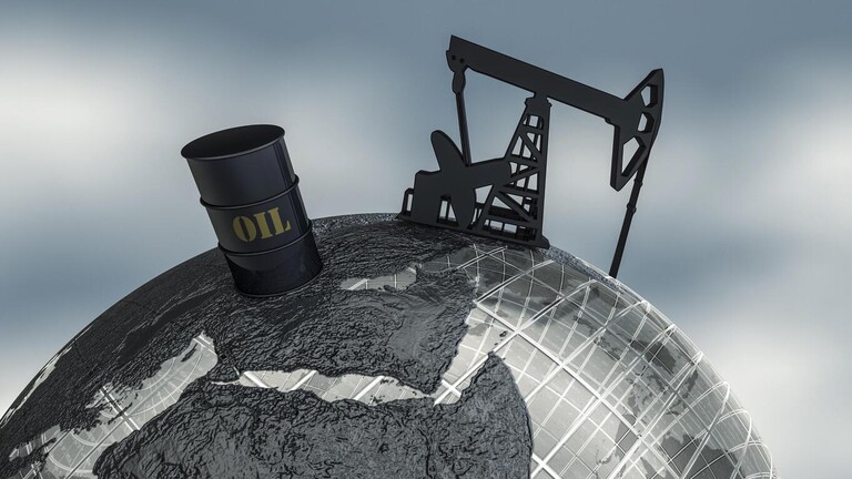 قوة الدولار تضغط على أسواق النفط