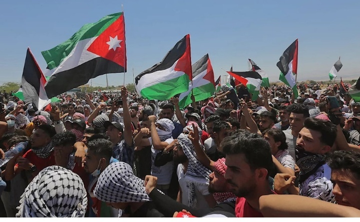 إخلاء مبنى سفارة الاحتلال الاسرائيلي في عمان خشية المظاهرات