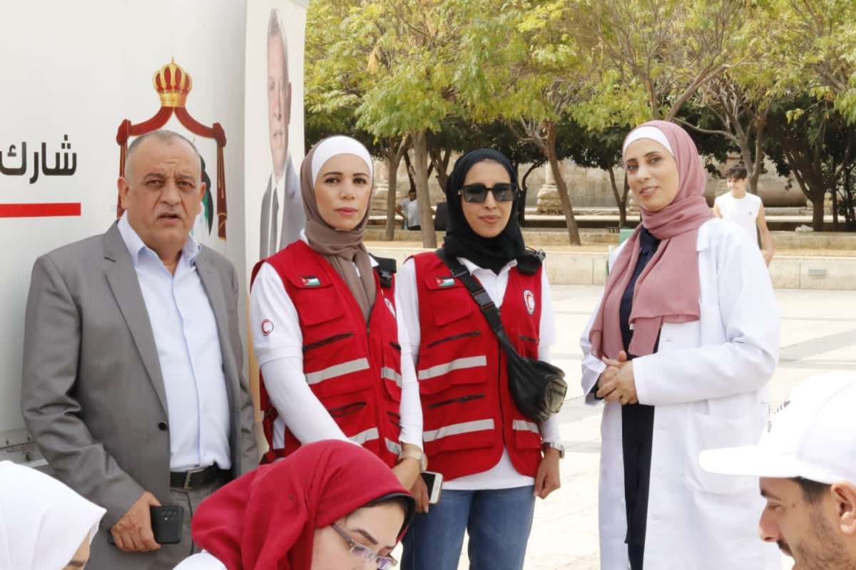 حملة وطنية للتبرع بالدم برعاية حزب الإتحاد الوطني الأردني والهلال الأحمر من أجل غزة