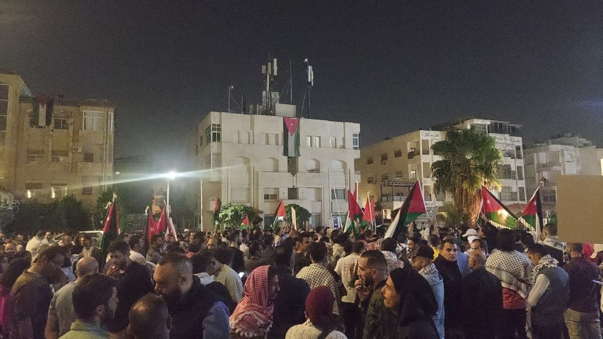 تجدد الاعتصام قرب سفارة الاحتلال: لا سفارة صهيونية.. على الأرض الأردنية - صور
