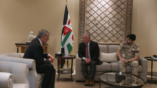 الملك يدعو المجتمع الدولي لدعم أونروا لمواصلة تقديم خدماتها في غزة